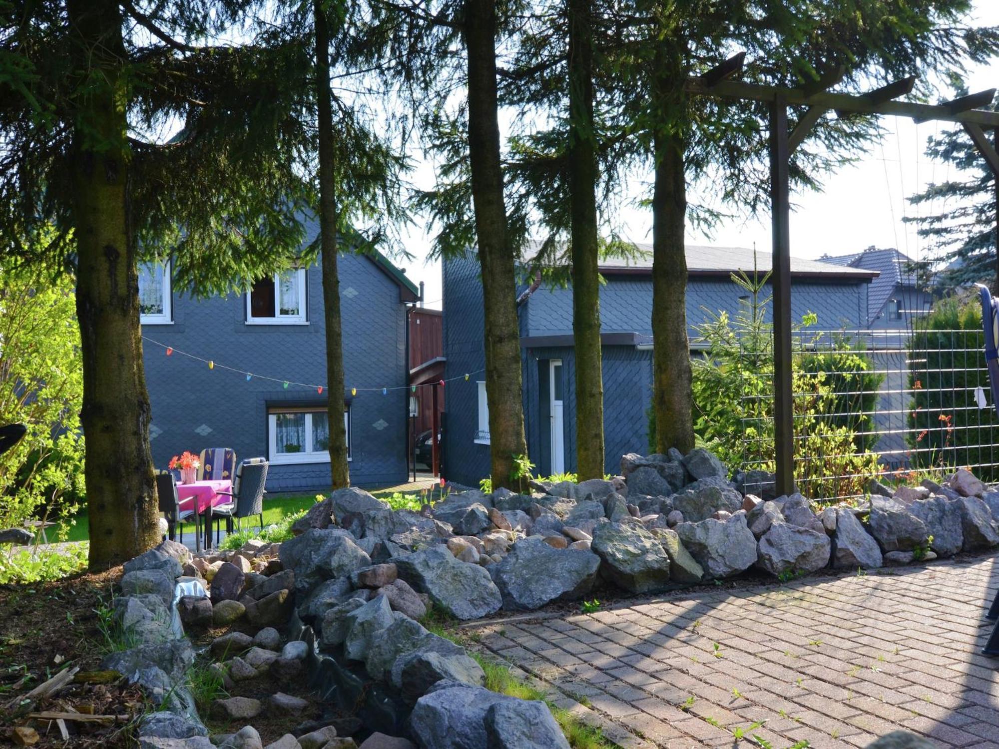 Holiday Home With Garden Neustadt am Rennsteig Exterior foto